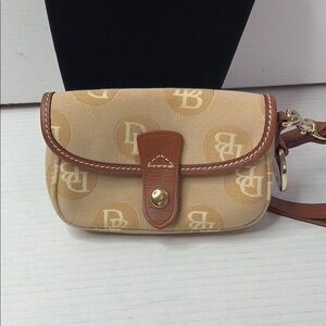 DOONEY & BOURKE Vintage Signature Brown Canvas Leather Monogram Wristlet